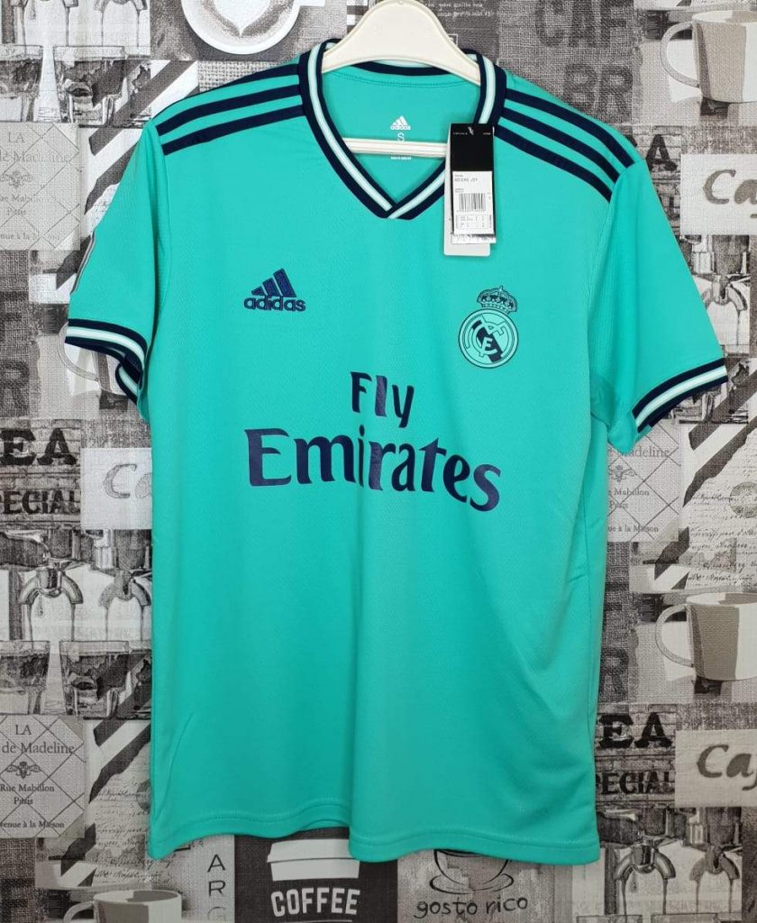 Comprar camiseta de fútbol barata del Real Madrid C.F ...